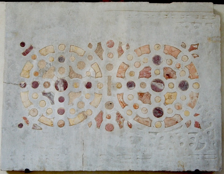 Transenna con incrostazioni, Museo Nazionale di Ravenna
